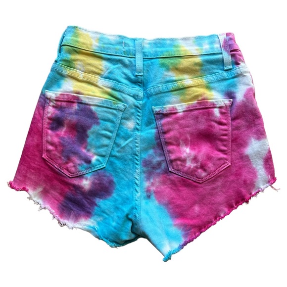 Vibrant MIU Size Medium Tie Dye Distressed Shorts - Picture 2 of 5